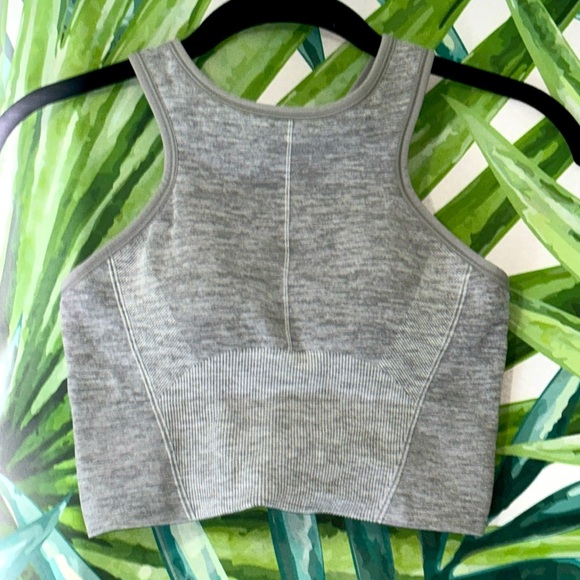 all in motion brand sports bra - Picture 3 of 5